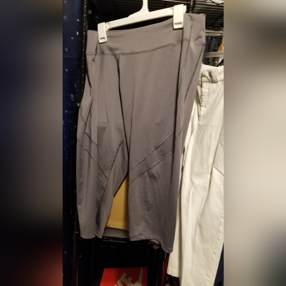 Workout Capris Size 2XL
